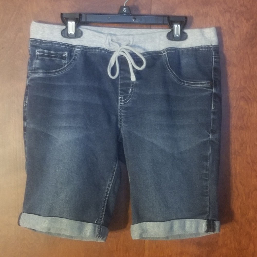B2G1 SALE!  💕  Justice Jeans Shorts - Sz 14 1/2